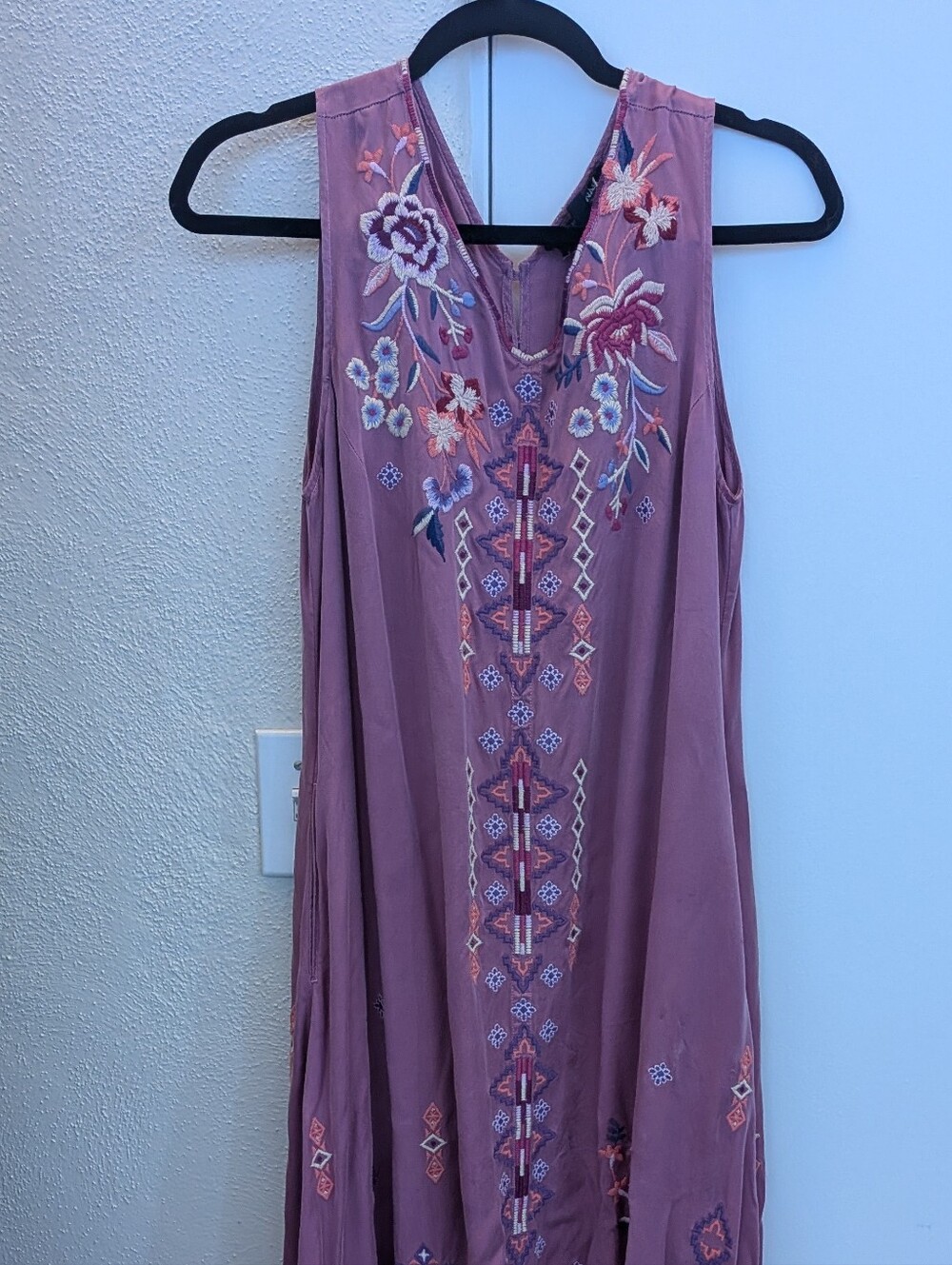 Johnny Was Purple Embroidered Sleeveless Dress Rayon Cupra Small Like New